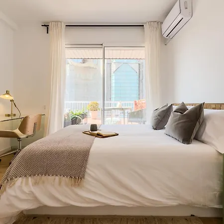 Sagrada Апартаменты Барселона